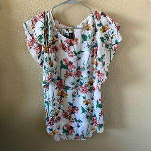 Fortune & Ivy size L floral top